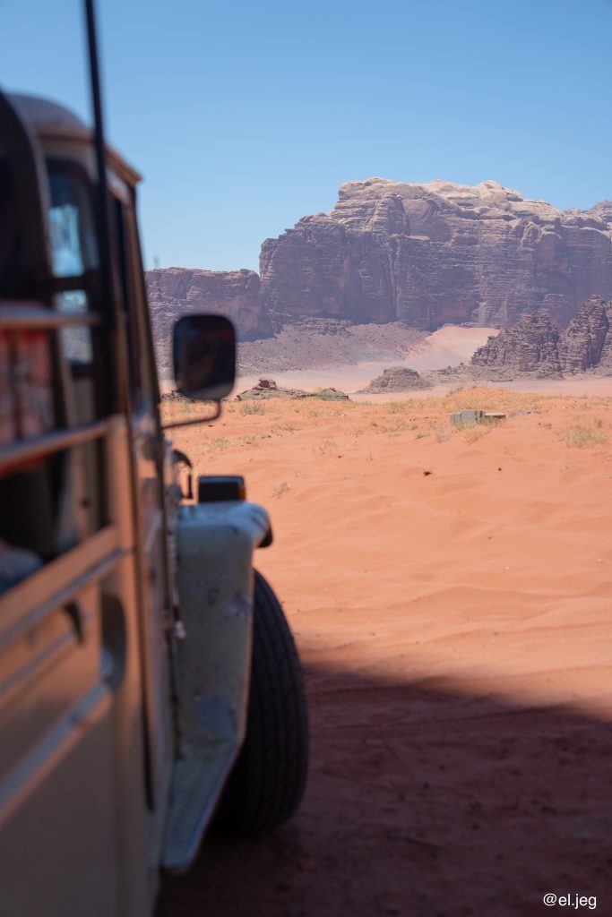 Jeep-wadi-rum-desert